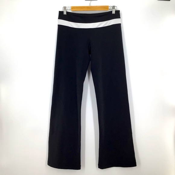 Lululemon Groove Reversible Black White Yoga Pants